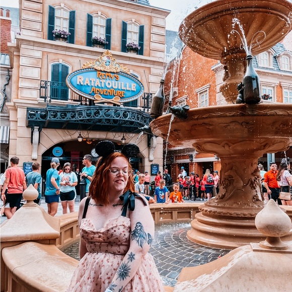 Coquette Bow Tie Dress - Worn Once - Size XL - Picture 2 of 6